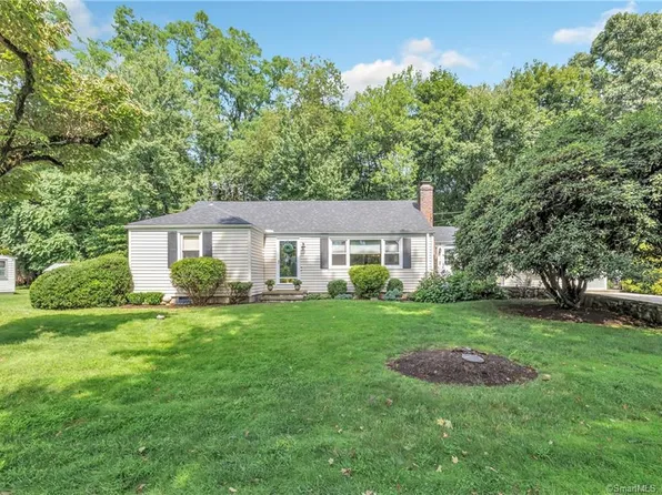 15 Shadybrook Lane, Norwalk, CT 06854