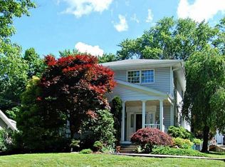 232 Navajo Rd, Pittsburgh, PA 15241