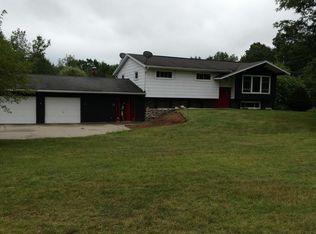 6575 E Sternberg Rd, Fruitport, MI 49415