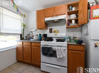 720 Massachusetts Ave APT 4, Cambridge, MA 02139