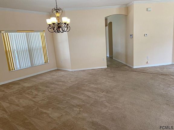 5th image of 13 Woodbury Dr
