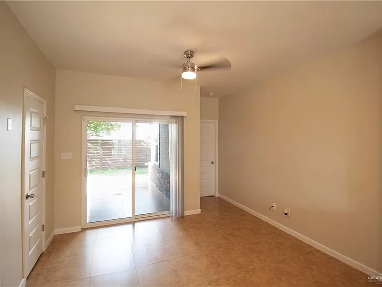 1000 E Daffodil Ave #1 — Photo 6