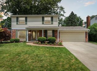 31736 Grennada St, Livonia, MI 48154