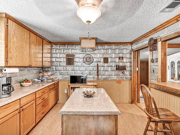 2nd image of 148 Milam Ln