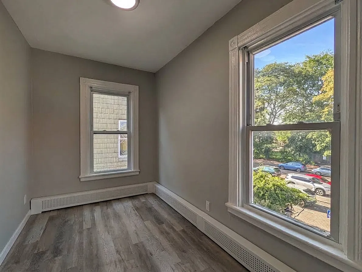 1 bed, 450 sqft, $1,595 — Photo 2