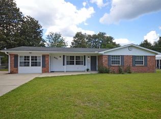 6450 Barnes St, Milton, FL 32570