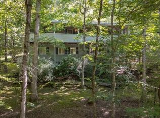 55 Santa Pera Dr, Cleveland, GA 30528
