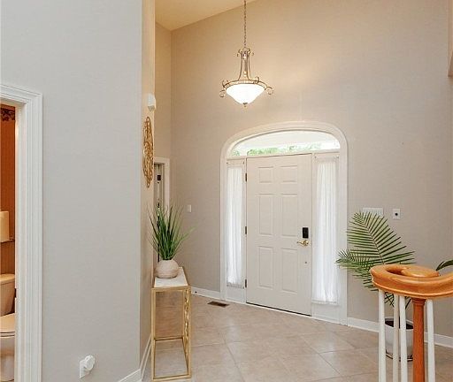3rd image of 8143 Seaview Dr