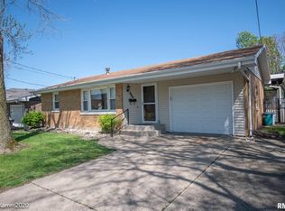 309 Herman St, Pekin, IL 61554