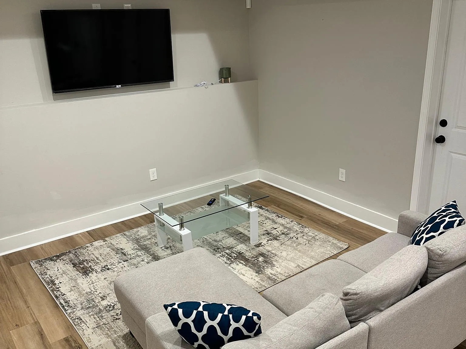 957 Ashby Grv SW — Photo 3