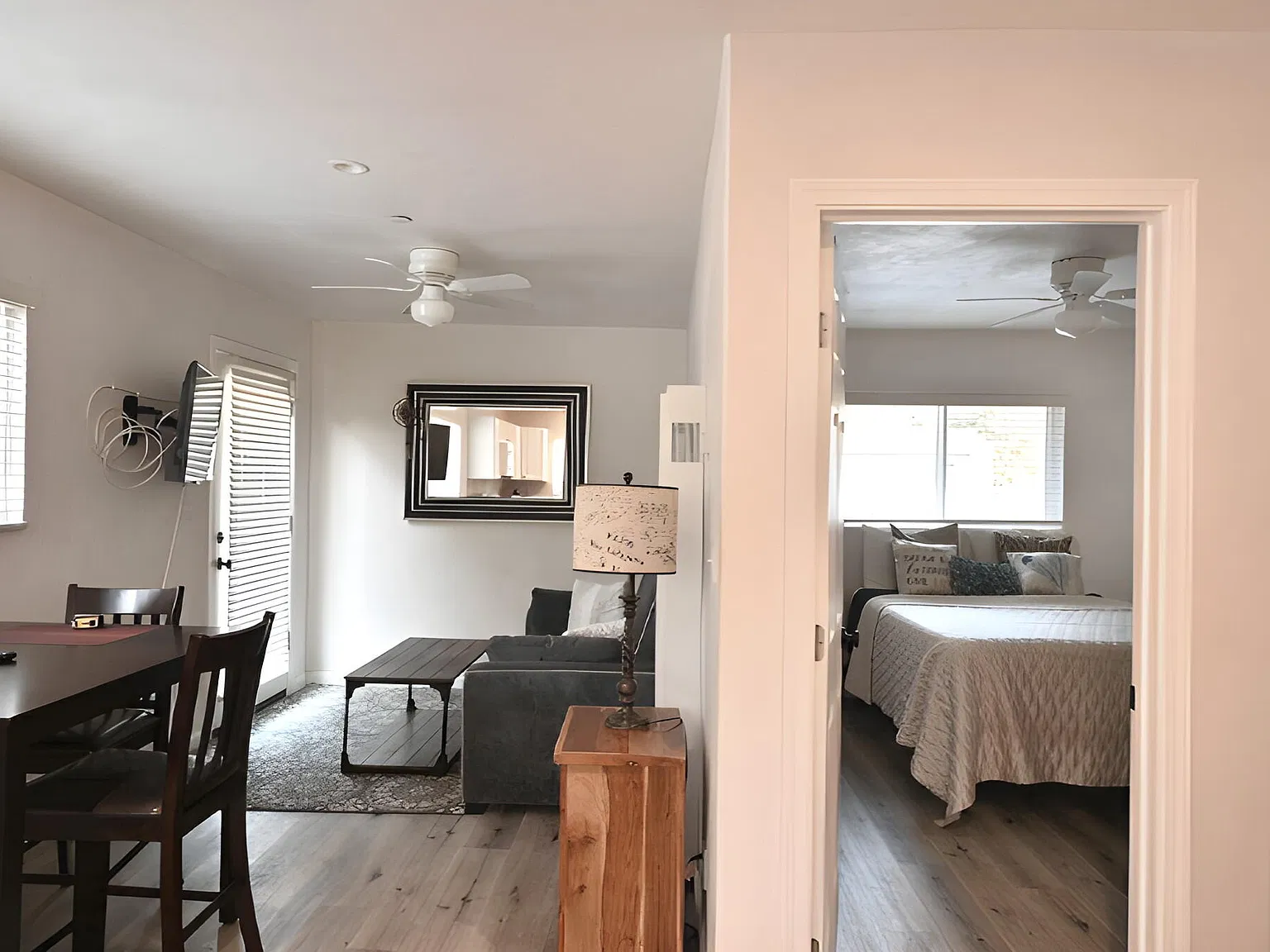 1 bed, 1.0 bath, 400 sqft, $2,400 — Photo 2