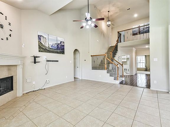 3rd image of 14522 Lilly Hollow Dr