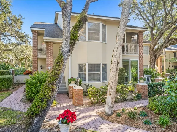 107 W Park Shores Cir APT 22W, Vero Beach, FL 32963