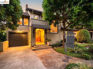 859 Rosemount Rd, Oakland, CA 94610