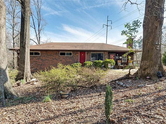 2nd image of 1066 Starline Dr Se