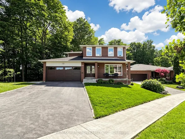 132 Stilecroft Dr, Toronto, ON M3J 1A9