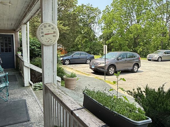 30 Palmer Ave #1