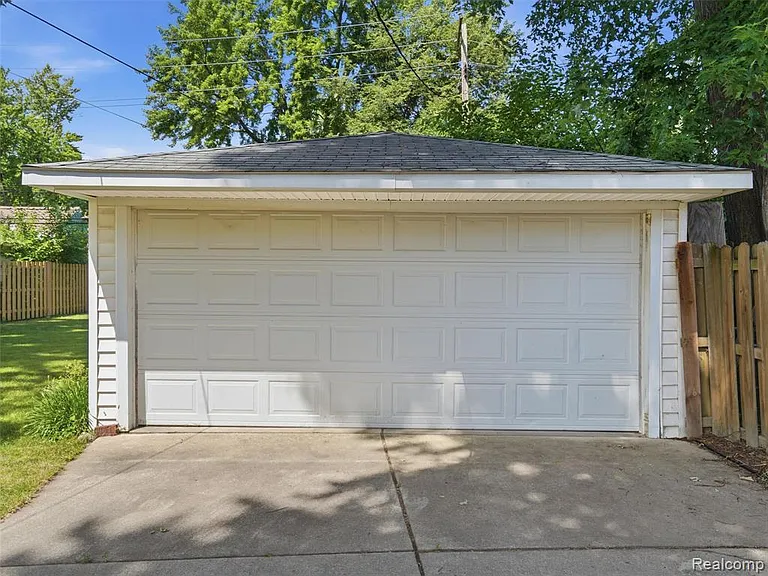 626 Kayser Ave — Photo 27