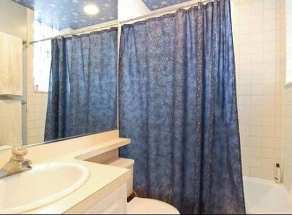 4th image of 3109 N Sheffield Ave #2