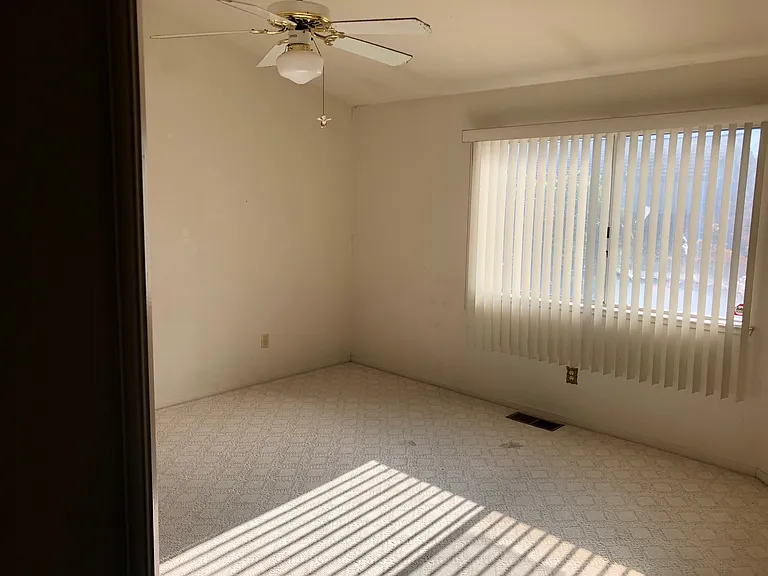 3404 Jamestown Dr — Photo 12