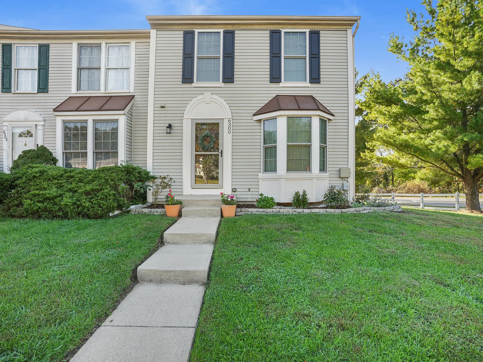 3 bed, 1340 sqft, $2,800 — Photo 1