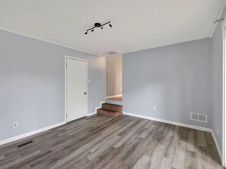 601 Rock Dr — Photo 10