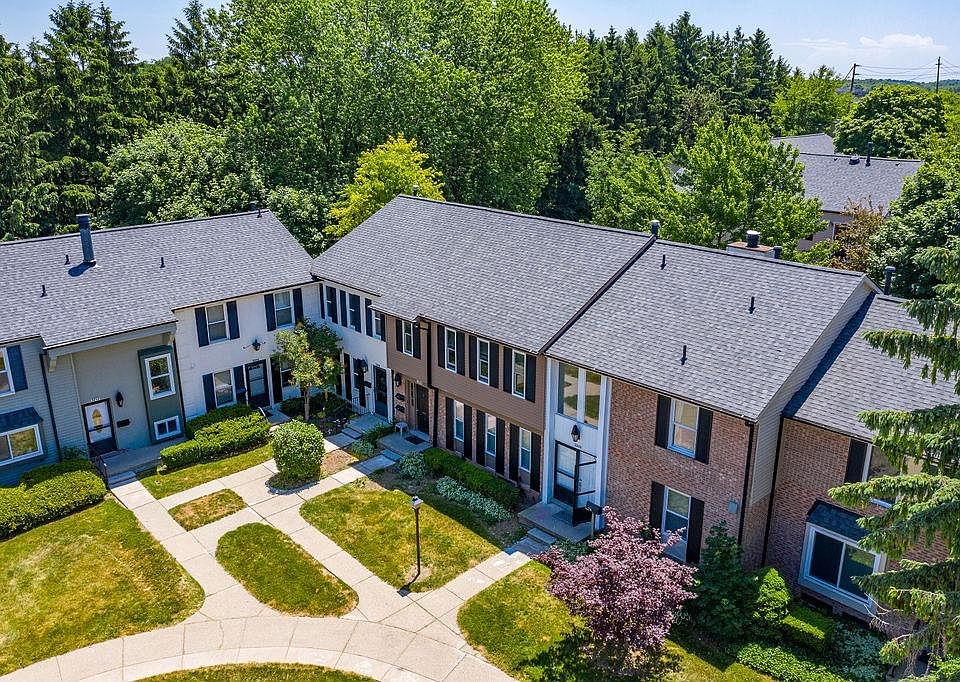 1st image of 3208 Bolgos Cir