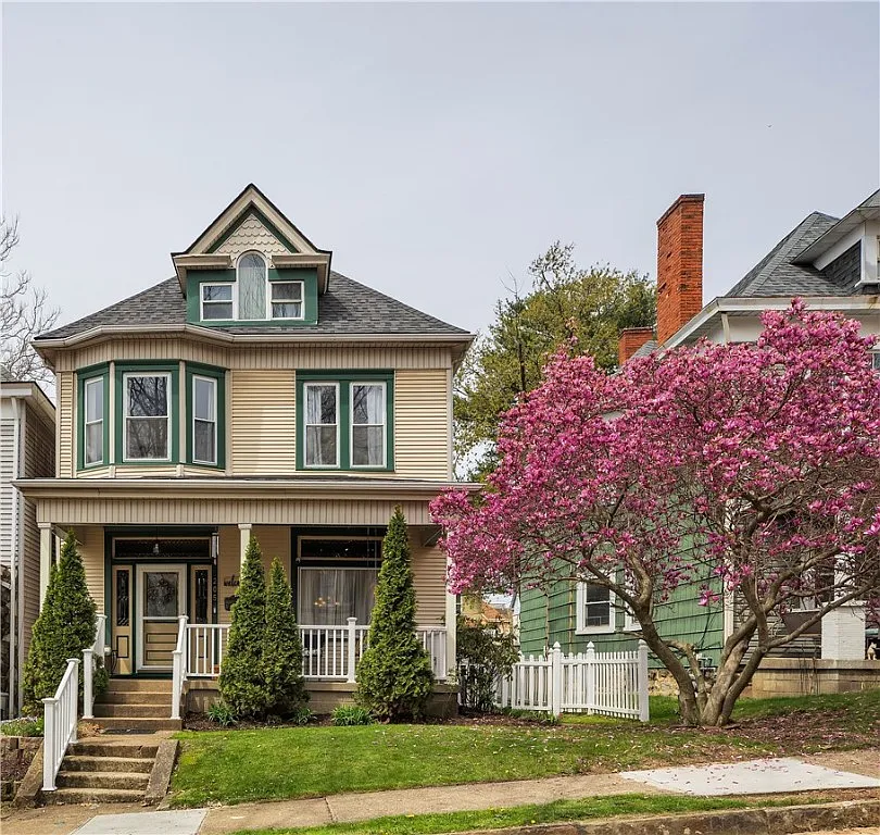 205 Harrison Ave photo 1