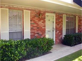 1021 Roaring Springs Rd, Fort Worth, TX 76114