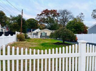 219 Litchfield Ave, Babylon, NY 11702