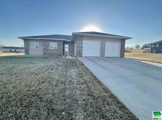507 Iowa St, Kingsley, IA 51028