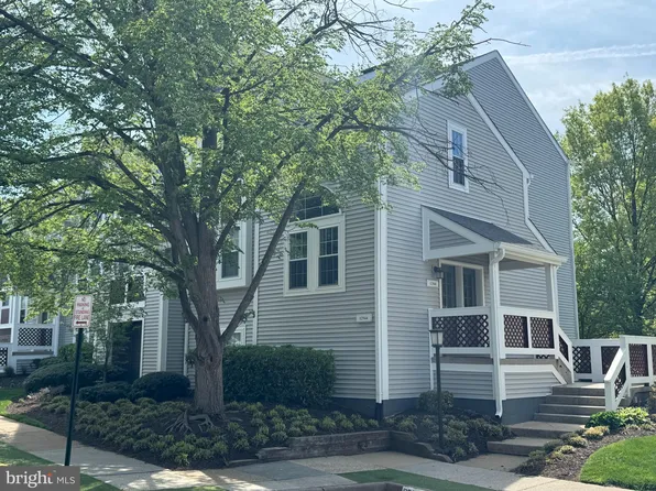 12944 Grays Pointe Rd #12944C, Fairfax, VA 22033