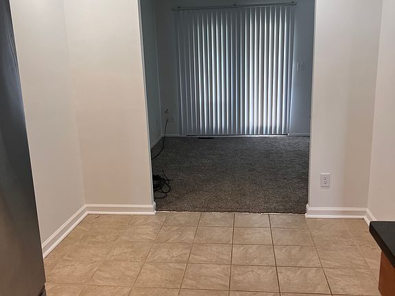 4th image of 7254 Summerdale Dr