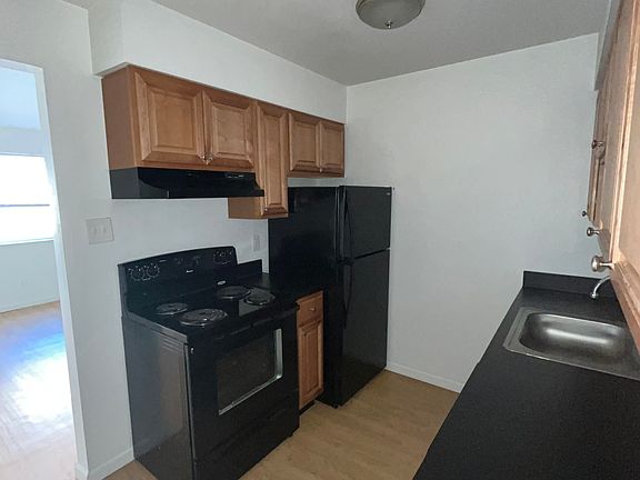 2nd image of 8740 Brentshire Walk