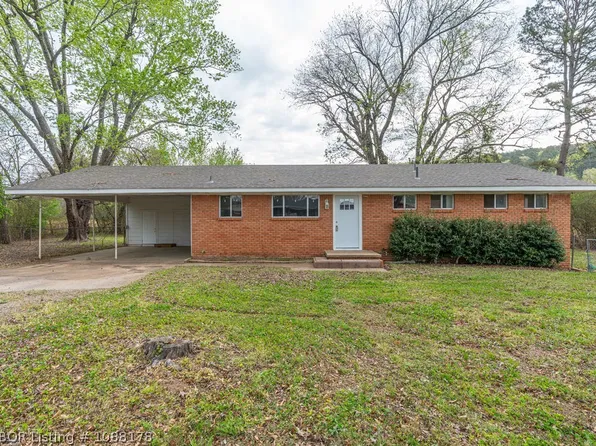 115 Cloos Circle Dr, Ozark, AR 72949