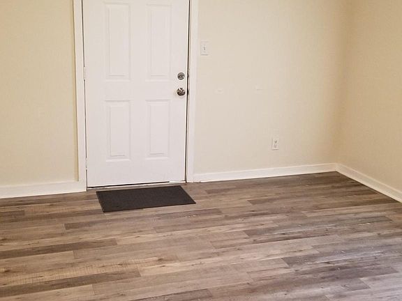 2nd image of 300 5th St #B