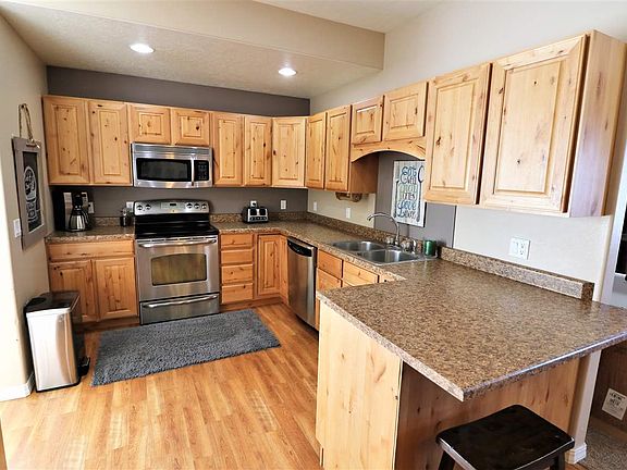 5th image of 887 Blue Sage Way
