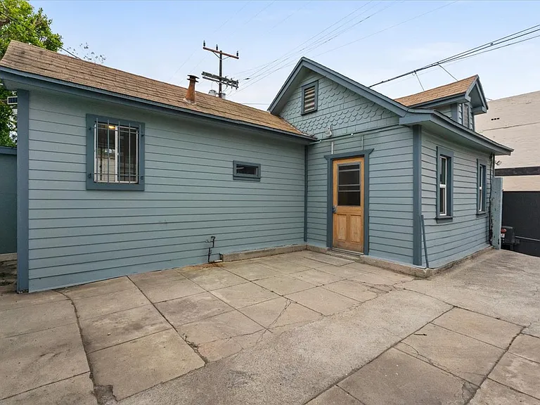 961.5 Marco Pl — Photo 1