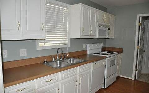 3rd image of 222 E River Bend Dr