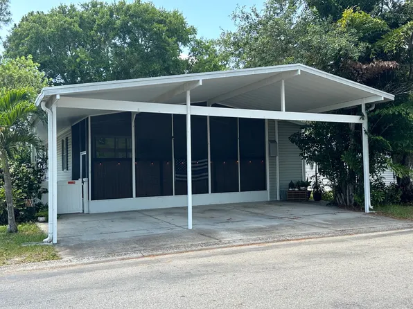 9612 Clubhouse Ln, Tampa, FL 33635