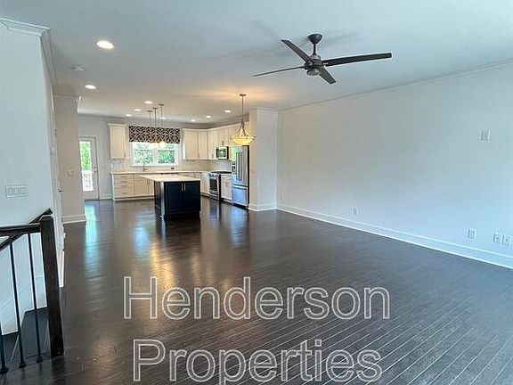 4th image of 1903 Seegars Pl