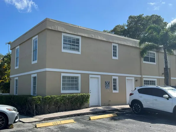 317 SE 11th Avenue #D, Pompano Beach, FL 33060