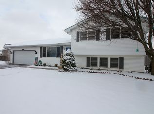 753 Sojourn Rd, New Lenox, IL 60451