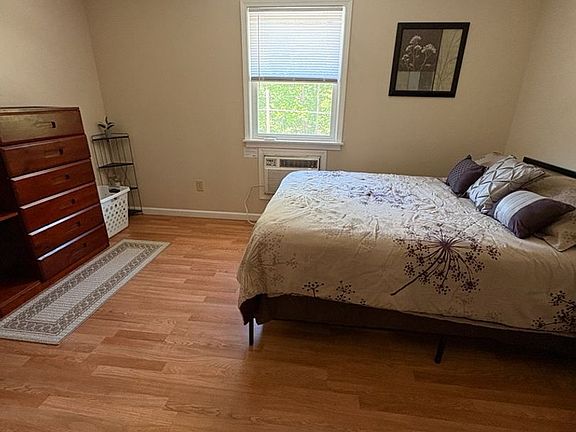 5th image of 12 Vanhorn Dr #13