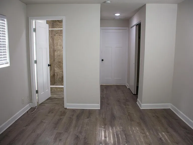 86 Hurwood Ave — Photo 13