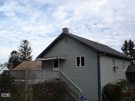 3rd image of 40 Cribbins Ave