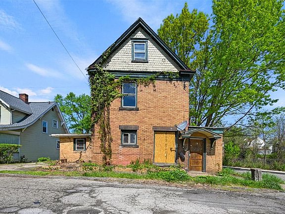 2nd image of 3225 Allendale St