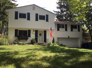 4100 Kendale Rd, Columbus, OH 43220