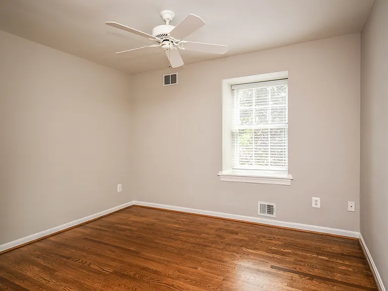 1211 Vinita Ln — Photo 41