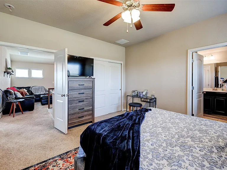 5901 Scenic Lake Dr — Photo 33